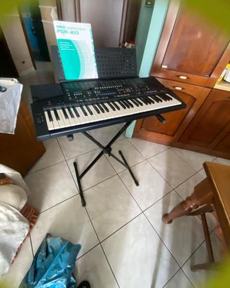pianola yamaha psr-410