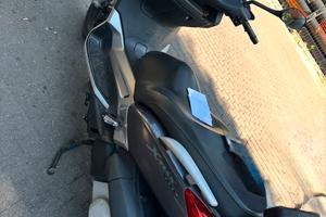 X-Max 250 per ricambi