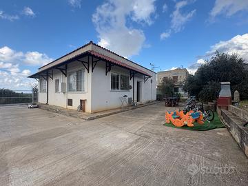 Villa unifamiliare con 1000mq di terreno