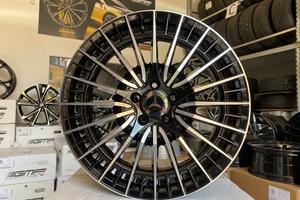 Cerchi Mercedes raggio 18 NUOVI cod.9382