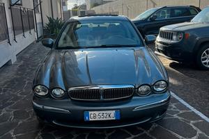 Jaguar X-Type 2 litri V6 24V cat Executive CON GPL
