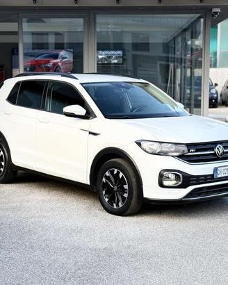 Volkswagen T-Cross 1.0 Benzina 110CV R-Line DSG E6