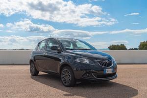 Lancia Ypsilon 1.0 FireFly 5 porte S&S Hybrid Gold