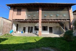 CASA INDIPENDENTE A CAZZAGO SAN MARTINO