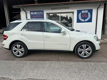 MERCEDES-BENZ ML 350 CDI Sport NAVIG!!!!
