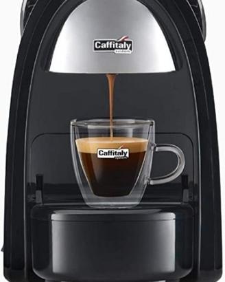 Macchina per il caffè Ambra colore nero.