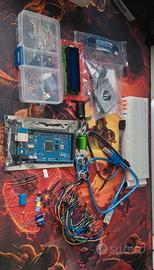 Arduino Mega 2560 R3, componenti e accessori