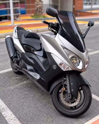 Yamaha TMAX 500 2008 – 84.000 km – lavori recenti