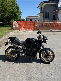 Triumph Street Triple 675 R MY2012