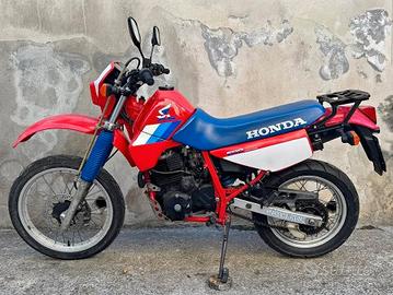 HONDA XL600R