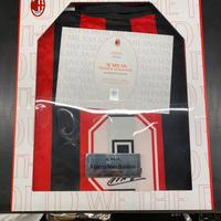 Cofanetto Milan maglia autografata Van Basten