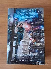 Libro "Ready Player One" di Ernest Cline