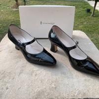 Scarpe con tacco vernice nera