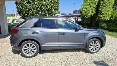 Volkswagen T-ROC 1.6 2019 ADVANCED