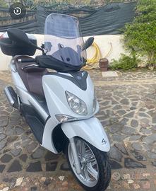 Yamaha xcity 250