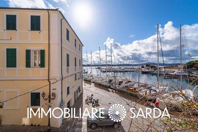 Appartamento di Charme in Palazzo Storico a La Mad