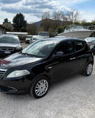 Lancia Ypsilon 1.2 69 CV GPL Ecochic Gold