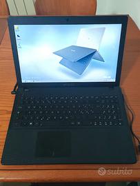 Notebook Asus + Borsa per PC inclusa