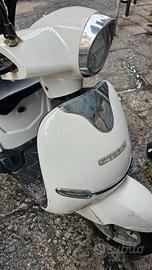 Motorino per anziani