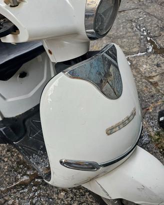 Motorino per anziani