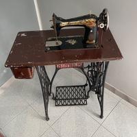 Macchina da cucire singer