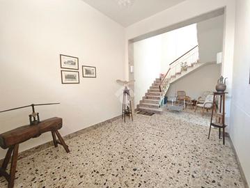 CASA INDIPENDENTE A ERICE