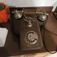 telefono da tavolo vintage in legno