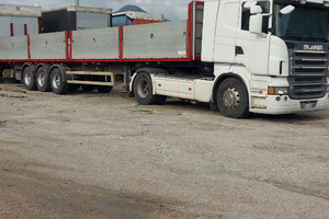 Trattore Scania r420 E5 più semirimorchio ribalt