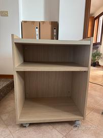 Mobiletto multiso scaffale in legno chiaro
