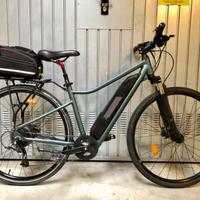 Bicicletta assistita x trekking RIVERSIDE 500E
