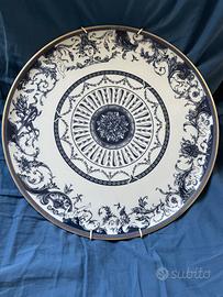 Piatto vintage in porcellana