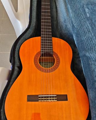 Chitarra C-40 Yamaha con custodia