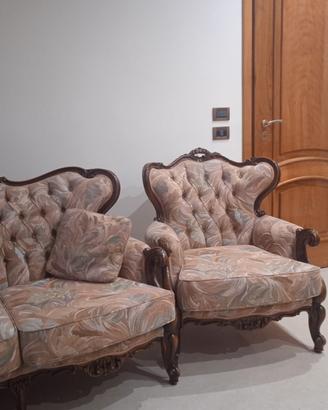 Divano stile classico in legno massello – appena t