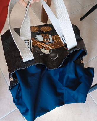 Borsa nera glitterata con stampa Mickey 