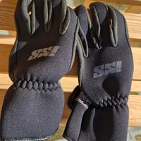 Guanti moto IXS