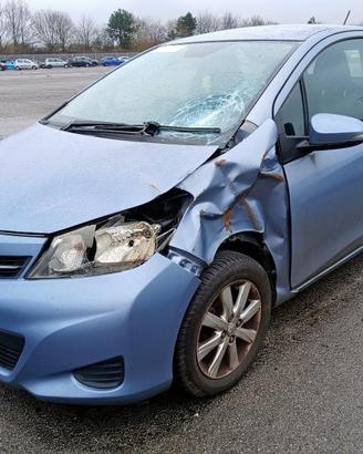 RICAMBI USATI AUTO TOYOTA Yaris Serie 1NRFE Benzin