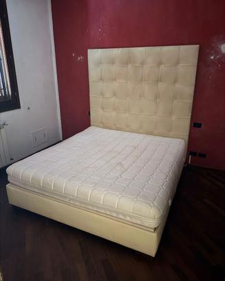 Letto matrimoniale in pelle + materasso in lattice