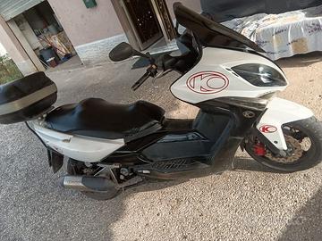 Kymco Xciting 300 (2009) – 85.000 km.