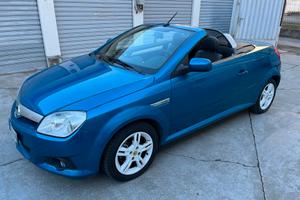 Opel Tigra TwinTop 1.4 16V Sport CABRIO