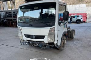 Cabina e ricambi vari Renault Maxity Nissan Cabsta