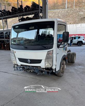 Cabina e ricambi vari Renault Maxity Nissan Cabsta