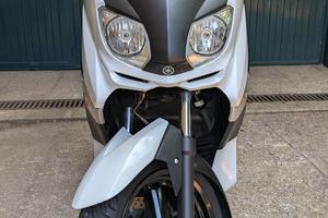 Yamaha Xmax 250 2010 uniprop pari al nuovo 
