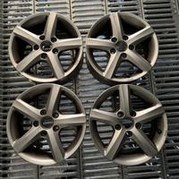 CERCHI USATI RAGGIO 15 POLLICI VOLKSWAGEN Golf 5 P