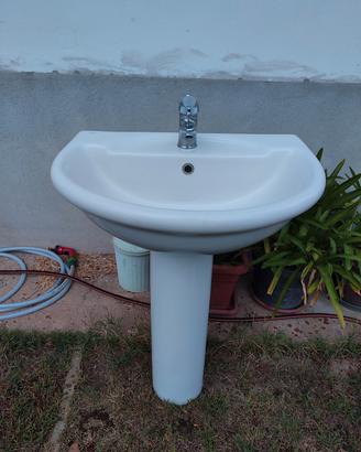 Lavabo e colonna ideal standard con miscelatore