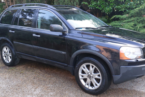 Volvo XC90 2500cc di anno 2005