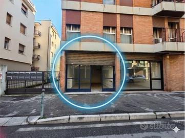 MESTRE VIA ALEARDI-RAMPA VEMPA NEGOZIO 23 MQ