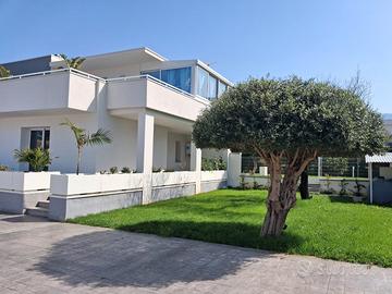 Luxury villa a carini villa bifamiliare