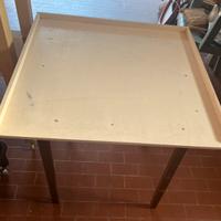 Scrittoio tavolo bambini 63x63x63