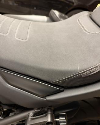 Sella confort yamaha tracer 9 gt