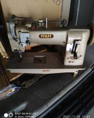 MACCHINA INDUSTRIALE PFAFF 